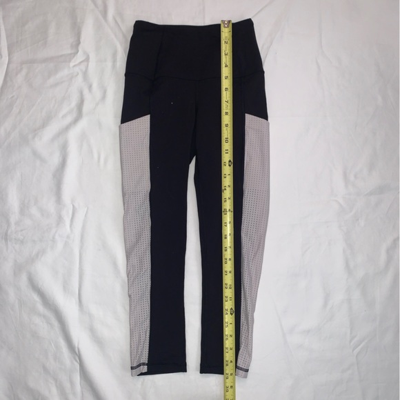 The North Face Flashdry Cropped Leggings - Picture 8 of 8